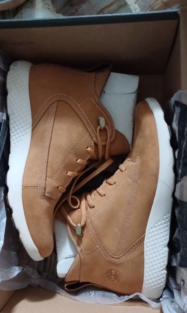 Timberland flyroam shop waterproof leather chukka