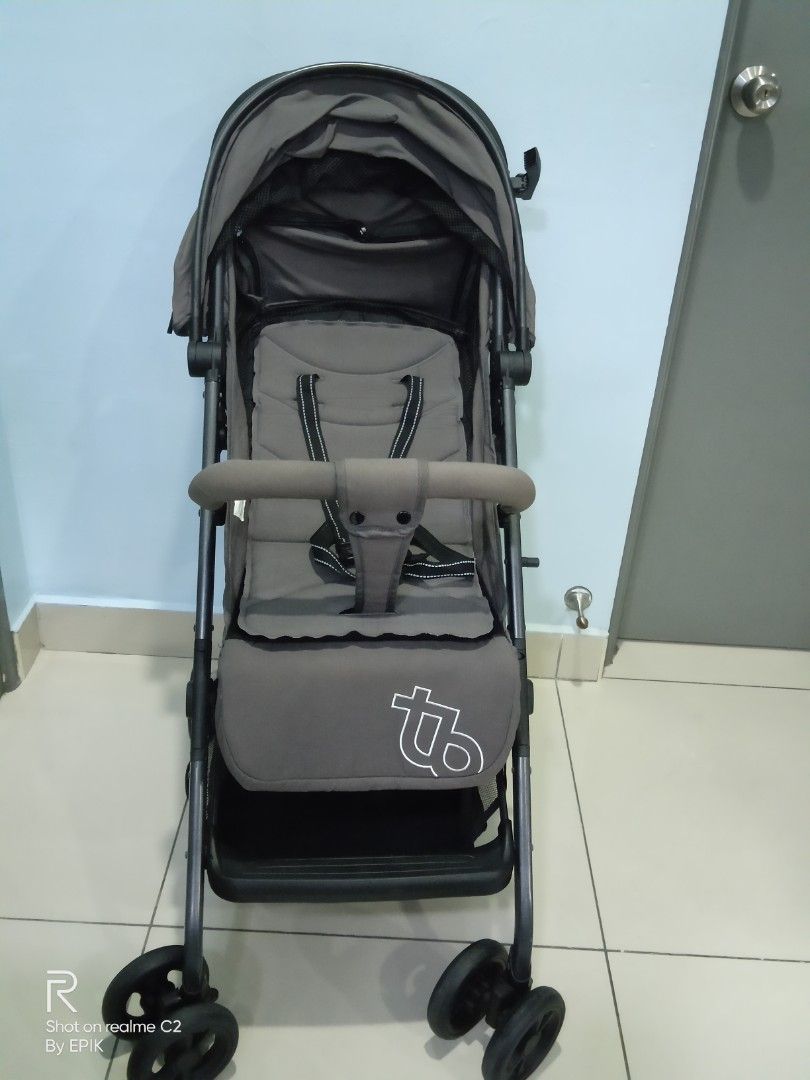 Tobby compact stroller