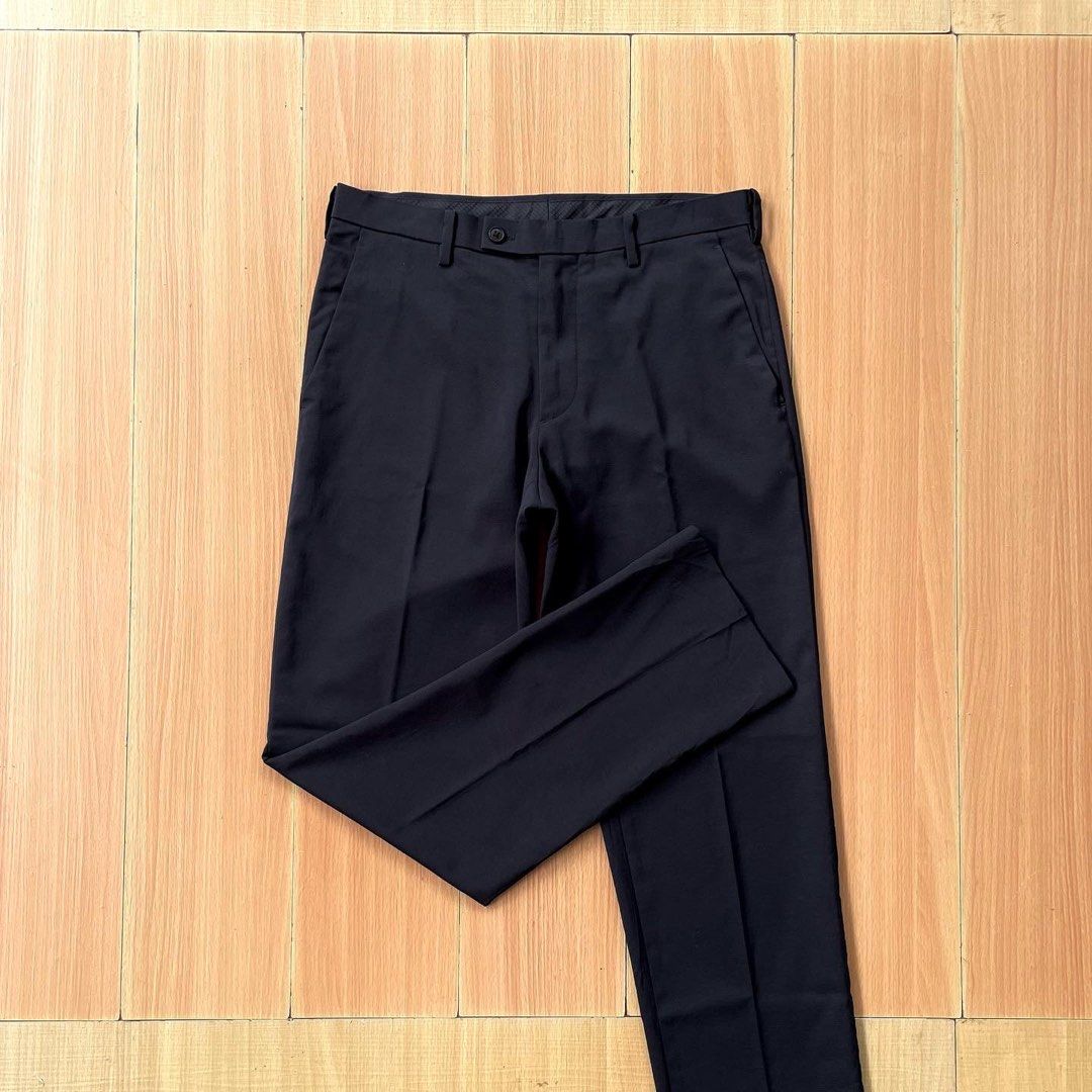 Uniqlo Heattech Slack Pants, Men's Fashion, Bottoms, Trousers on Carousell