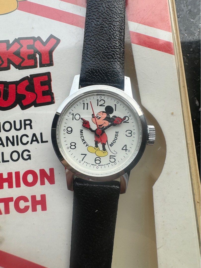 Mechanical mickey mouse watch online