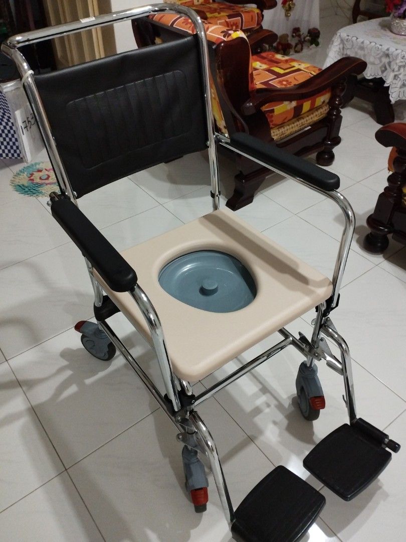 Wheelchair toilet, Health & Nutrition, Assistive & Rehabilatory Aids, Wheelchairs on Carousell