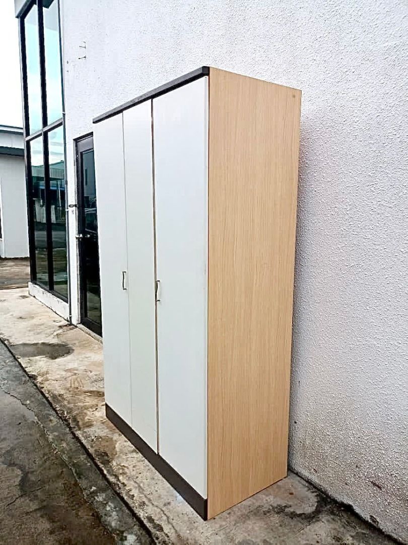 Second hand hotsell wardrobe doors