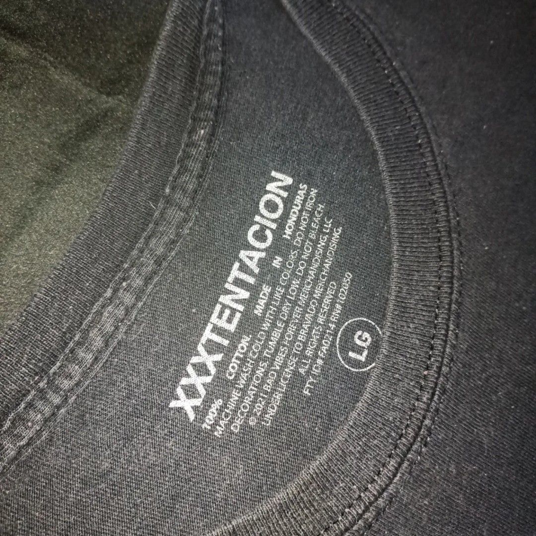XXXTentacion Merch (Category: Tshirts & Polo Shirts ) located in Marikina City. Submitted by plus6three (Listing ID 1276534764, Image 2). Description: Size Large 21x30 Good Fade Minor crackprints Marikina Area Dm.
