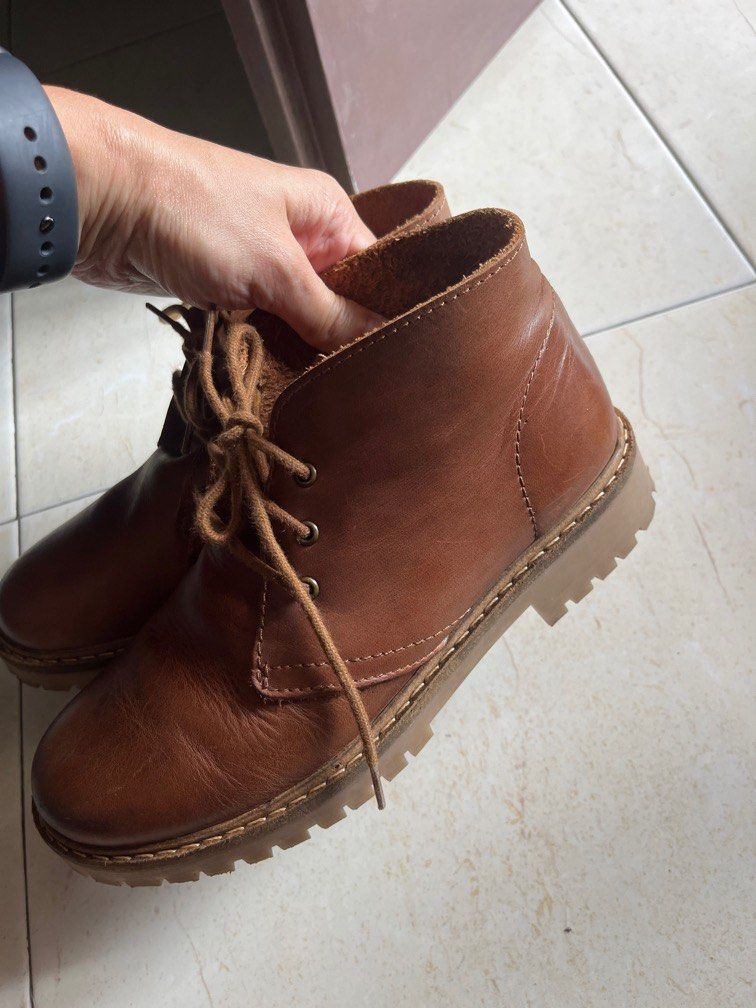 Chukka boots 2025 zara
