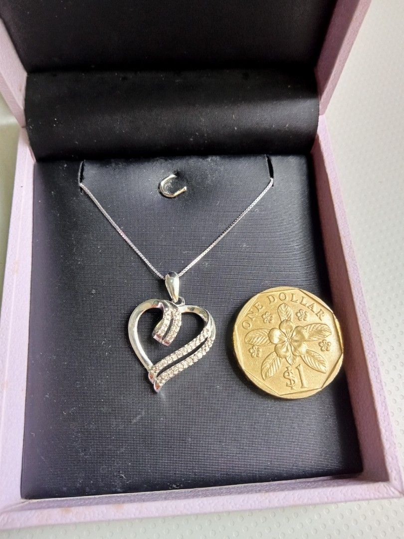 Gold hotsell 10k pendant