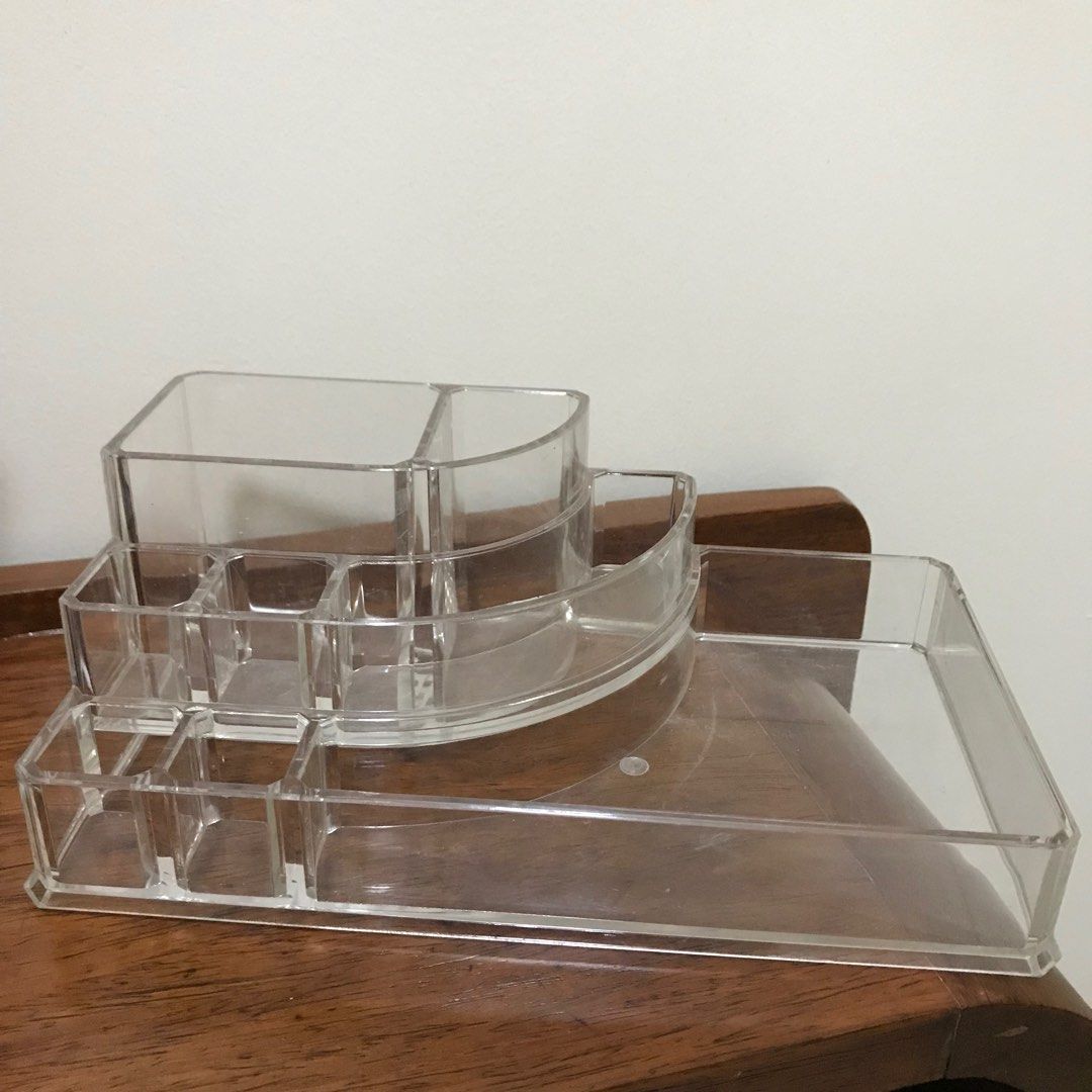 Acrylic Makeup Organizer (Category: Makeup) located in Caloocan City. Submitted by wearweare (Listing ID 1276846280, Image 1). Description: .