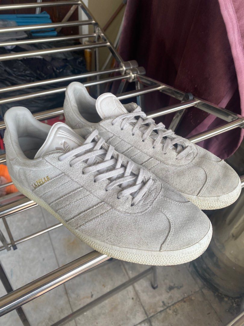 Light gray gazelles sales