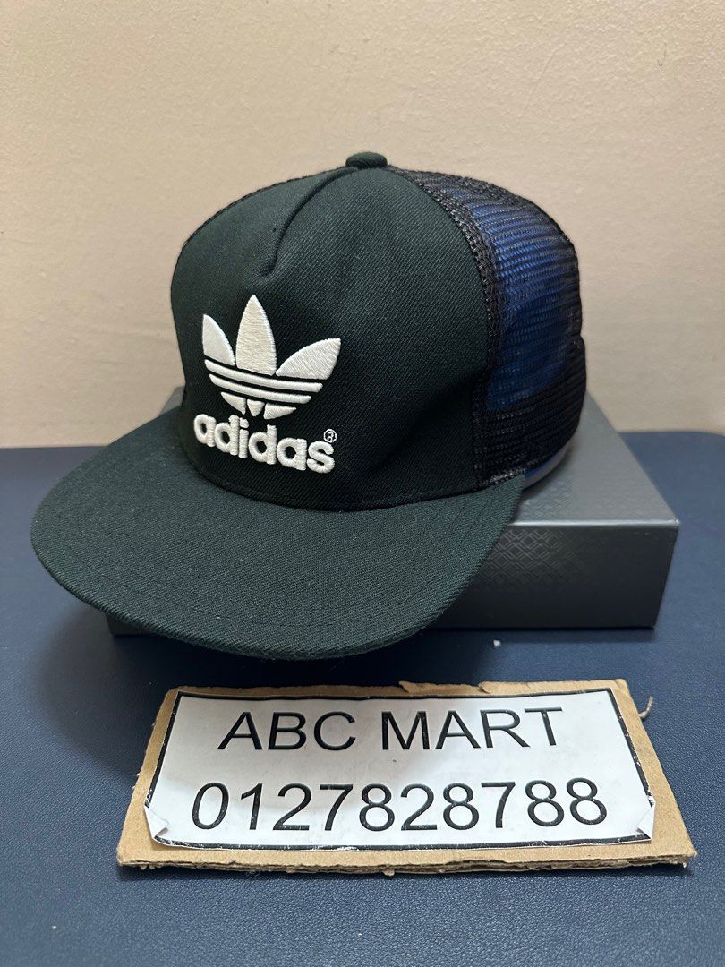 Adidas Originals Trucker WTS for Sale Men s Fashion Watches