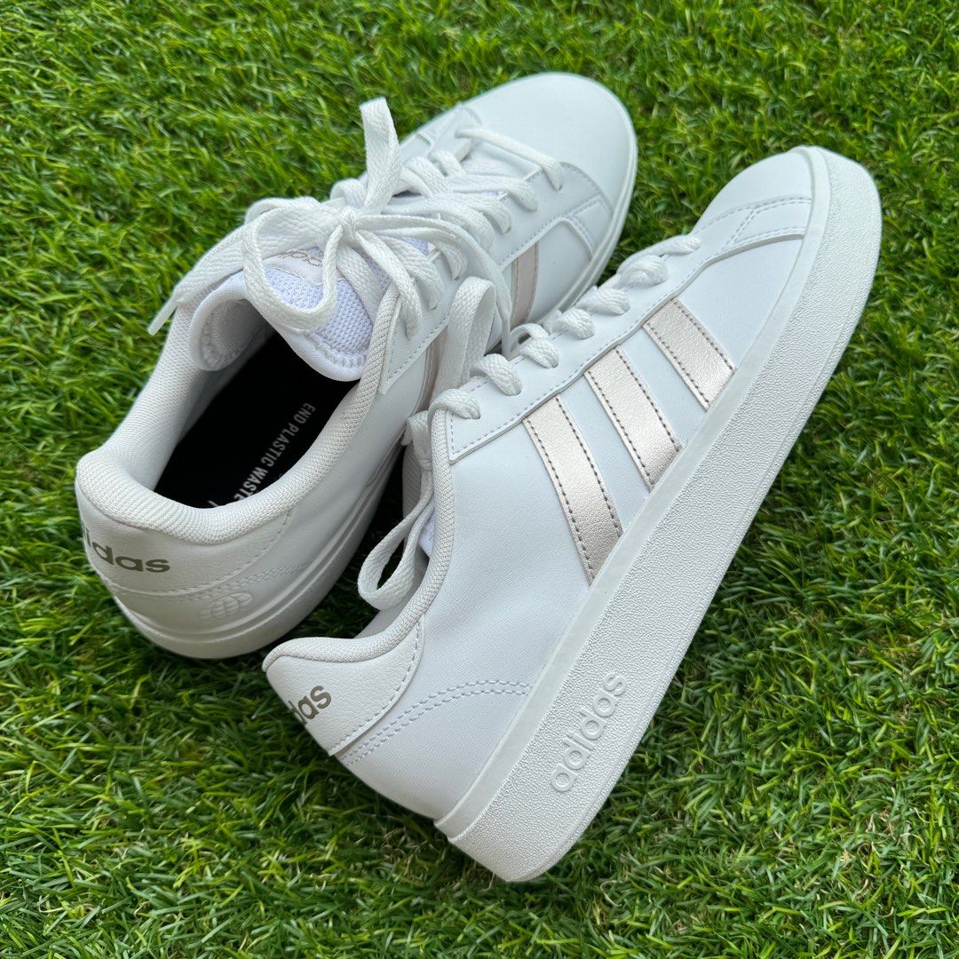 Adidas sneaker US8.5 Women s Fashion Footwear Sneakers on Carousell