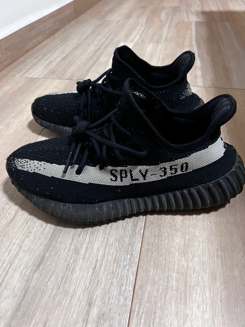 adidas Yeezy "Oreo" v2, Men's Fashion, Footwear, Sneakers on Carousell