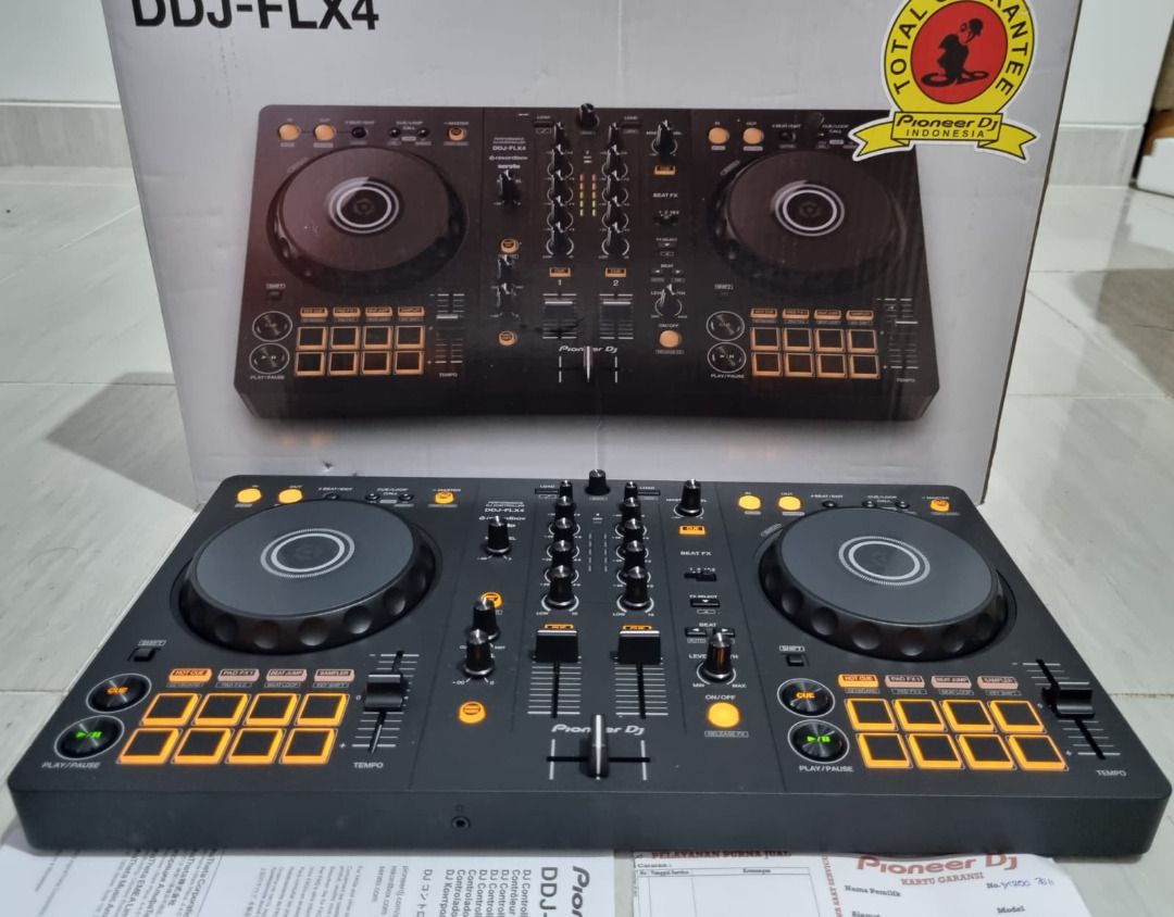 2025年2月購入品Pioneer DDJ-FLX4 コントローラー 2025年2月購入品Pioneer DDJ-FLX4 コントローラー
