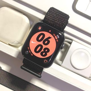 Apple watch series best sale 4 nike harga