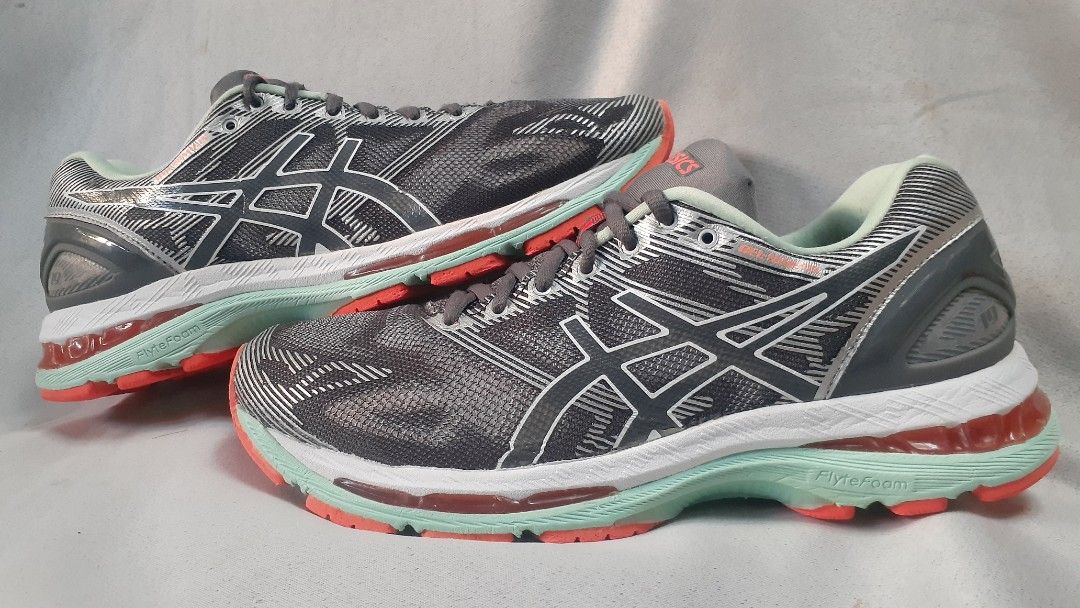 Asics gel nimbus 19 size 9 hot sale