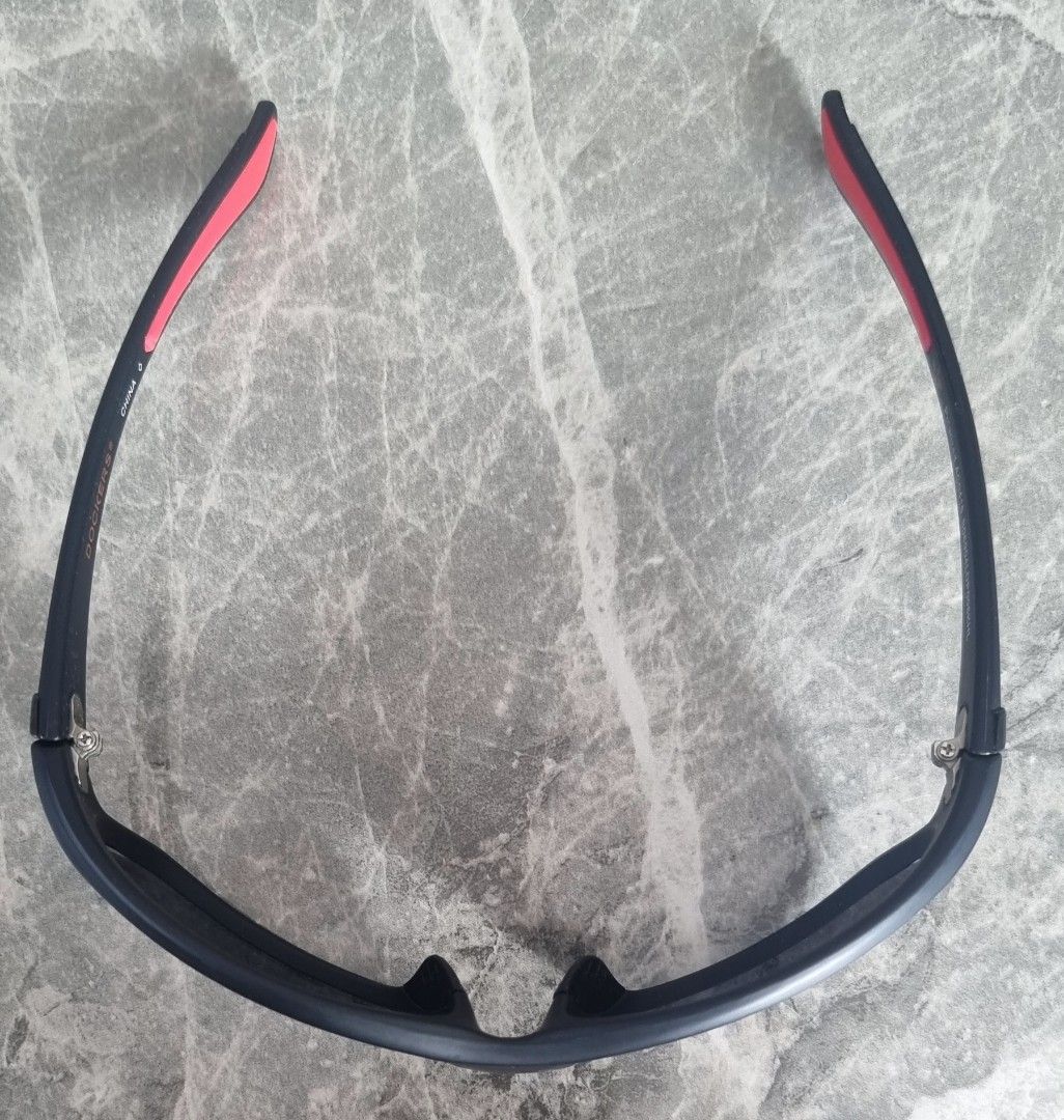 Dockers Black Retro Square Mens Sunglasses 100%UVA-UVB Protection  10246717.KHL | eBay