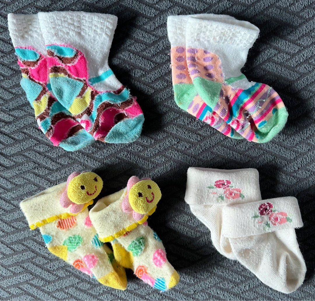Socks for 3 month old sale