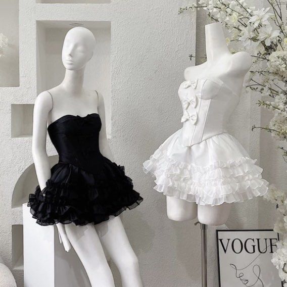 Babydoll Coordinates Sets With Bow Corset Trending (Category: Sets or Coordinates) located in Quezon City. Submitted by rubyjanesells (Listing ID 1276913852, Image 1). Description: — size Medium (BLACK SET ONLY) — never been used — rfs: will buy the other color mop: gcash/cod (with fees) mod: sco, ggx, j&t .