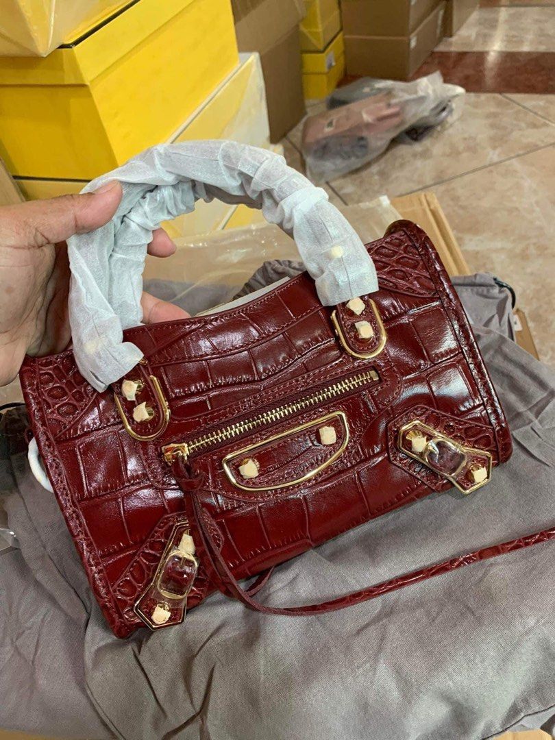 Balenciaga city hotsell size