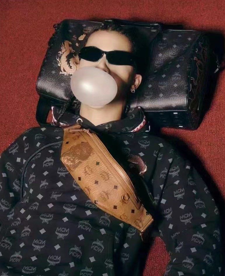 Mcm x supreme clearance