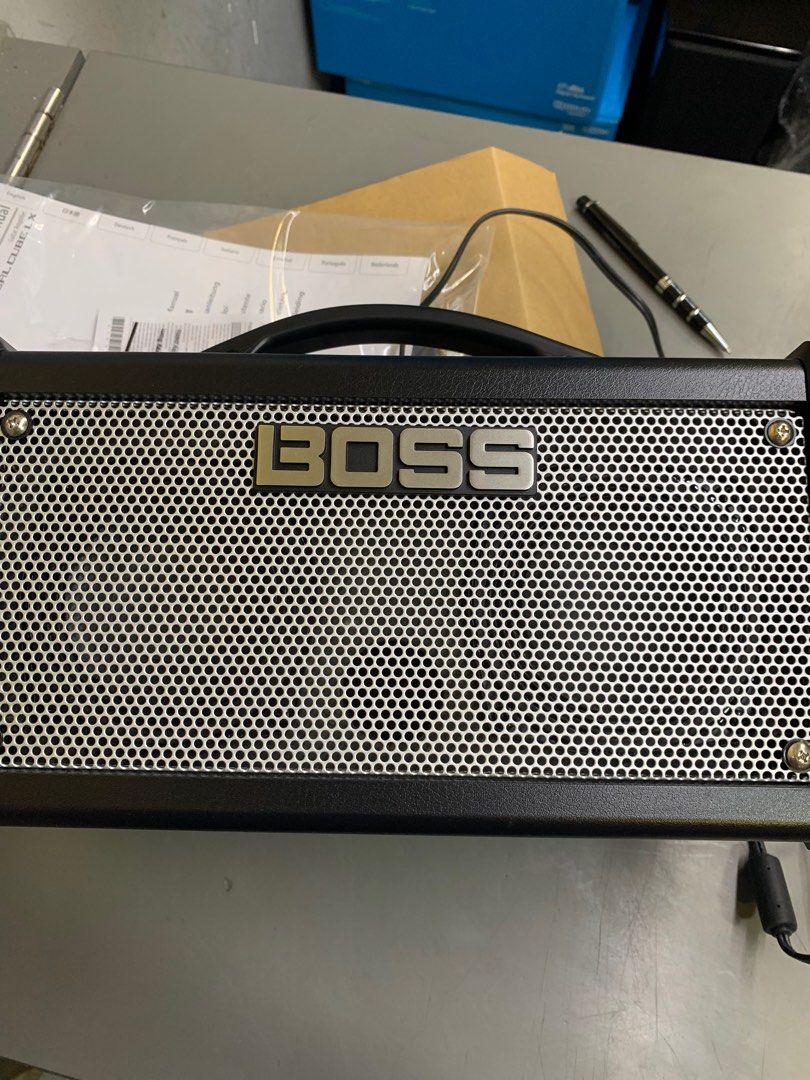 AMPLI GUITARE BOSS DUAL CUBE LX