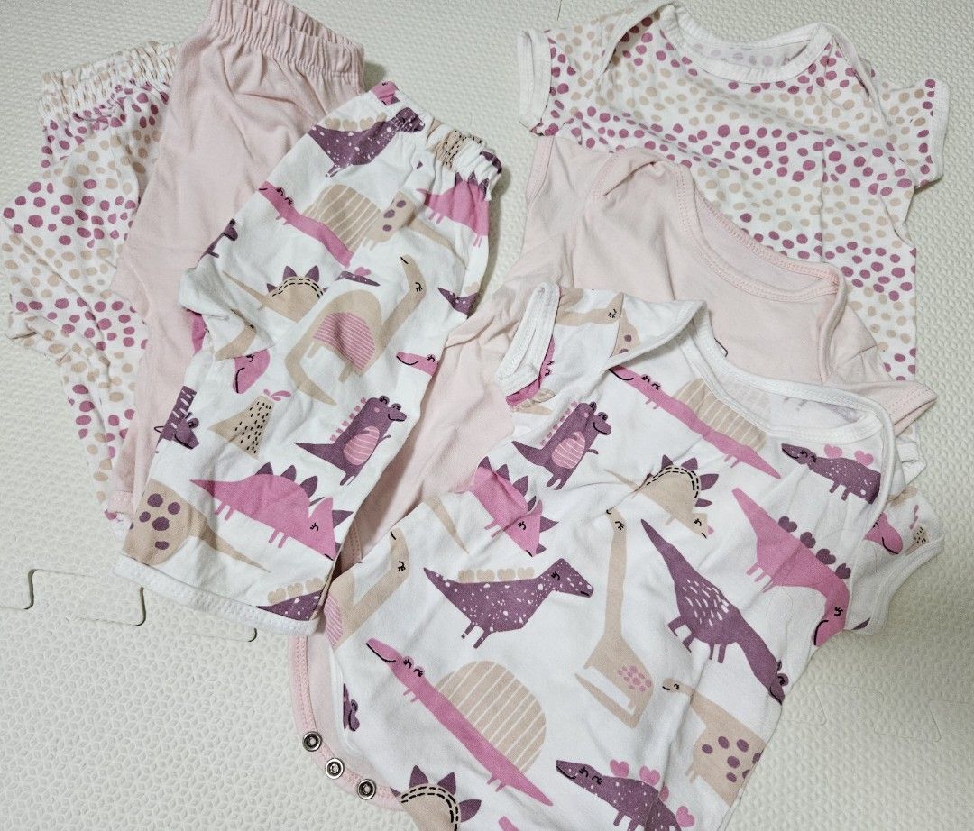 Bundle! Hush Hush Cotton onesies and pants (Category: Babies & Kids Fashion) located in Malabon City. Submitted by joyceee_declutters (Listing ID 1276976456, Image 1). Description: ❗Please read carefully before making an offer: ☑ Items are still available while posted, please don't ask na if available if naka post pa. ☑ Preloved items, so manage your expectations. But these are used with care and love. ☑ Sold only as bundle as photographed , you 