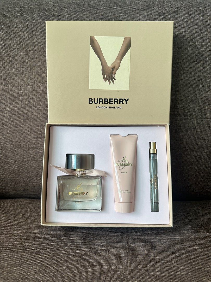 Burberry blush perfume gift set sale