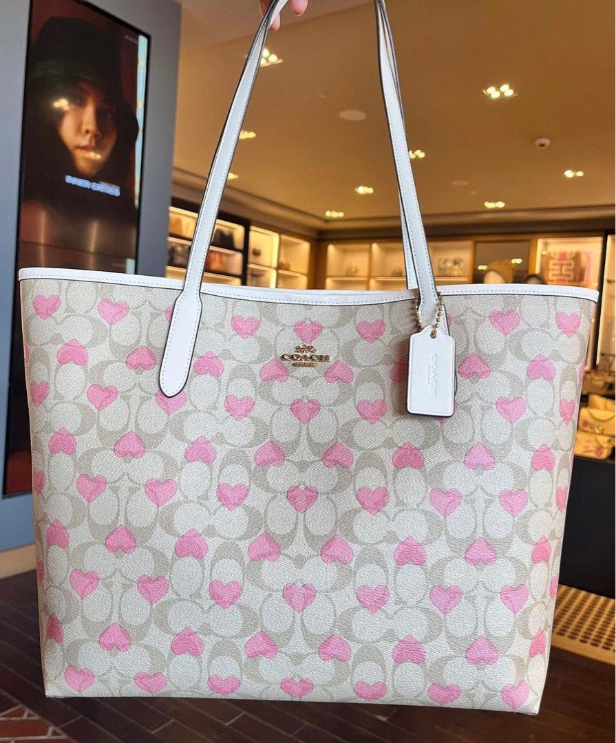 Coach new arrivals heart tote