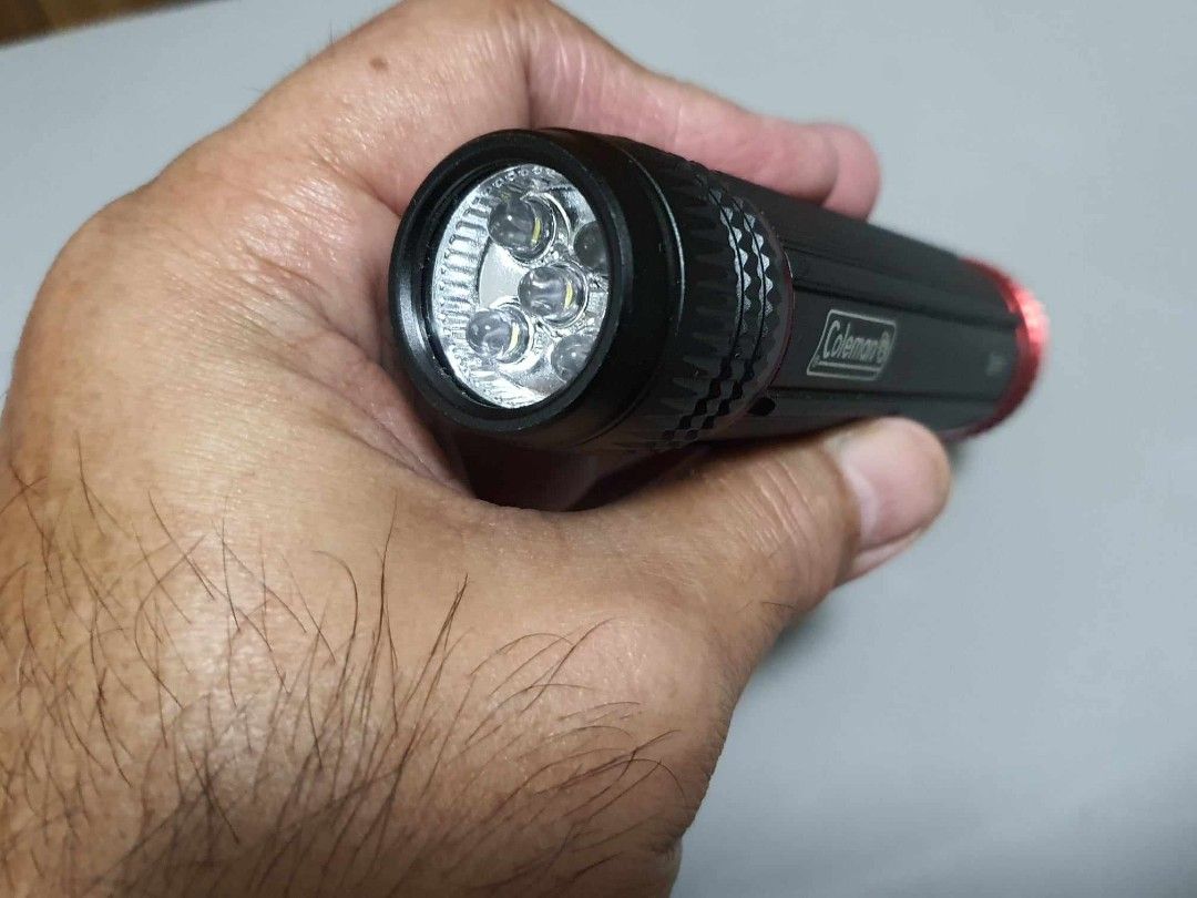 Coleman LED Camp Flashlight (Category: Hiking & Camping) located in Mandaluyong City. Submitted by j.alonso (Listing ID 1276904512, Image 3). Description: Coleman Camp Light LED 180 lumens uses 3x AAA batteries No issues.