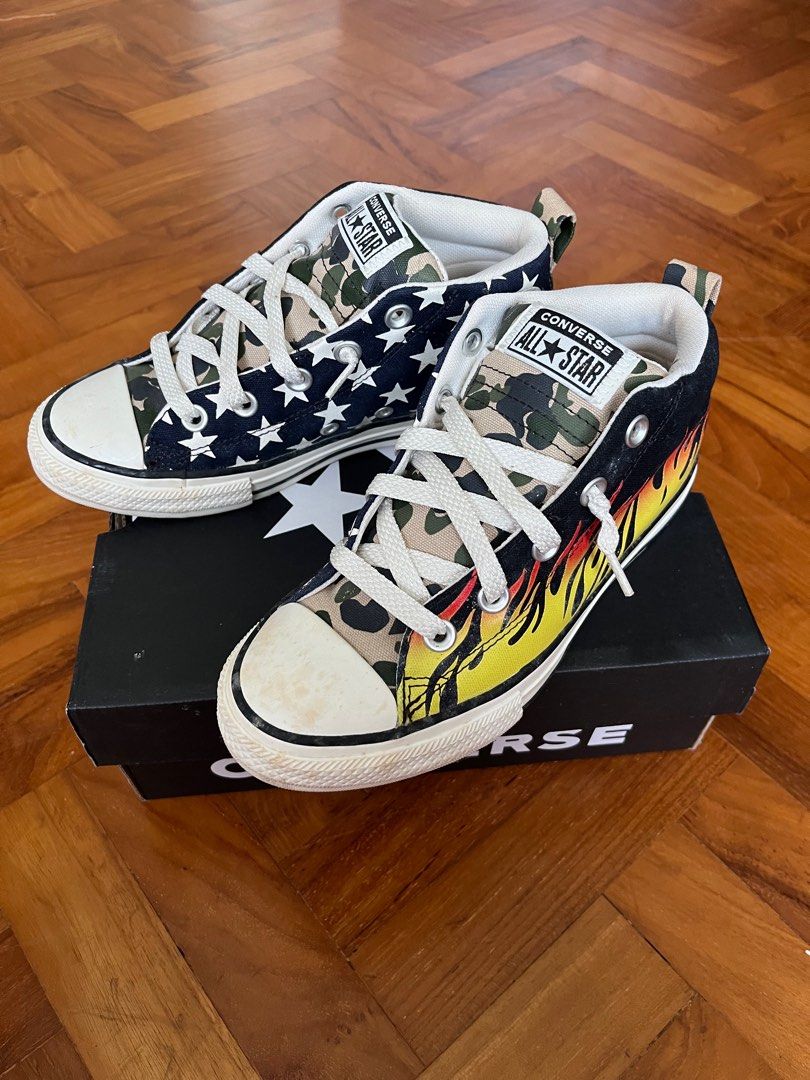 Converse all star sneakers boys size 34 US 2.5 worn once for a
