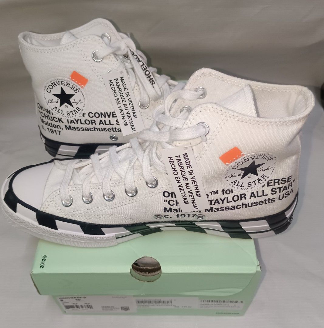 Converse off deals white box