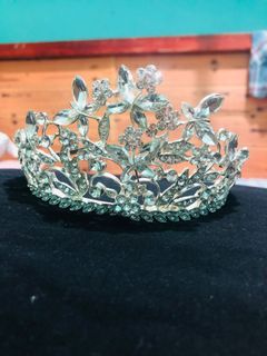 Crown/tiara