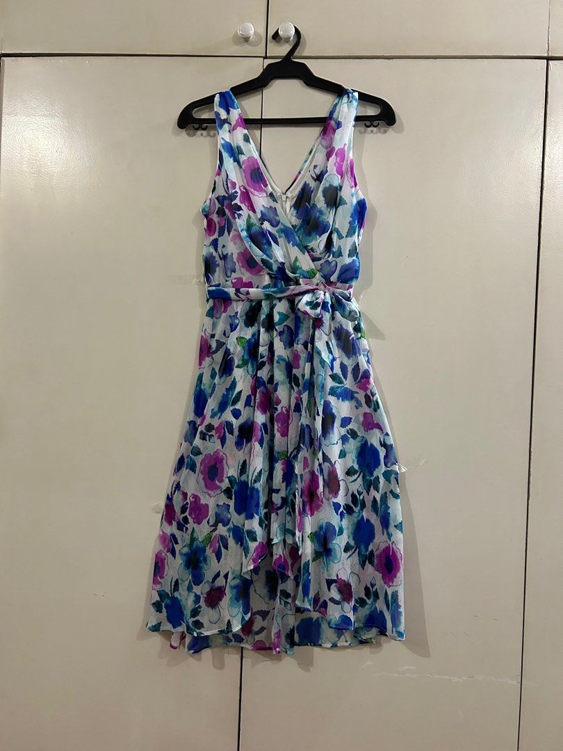 DKNY dress (Category: Dresses) located in San Juan City. Submitted by HannaRuby (Listing ID 1276831443, Image 2). Description: Everything must go Brand new From US SIZE 8 Decluttering .