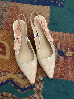 (Kategori: ) berada di . Dikirim oleh ndisa (ID iklan 1276948837, Gambar 1). Deskripsi: .