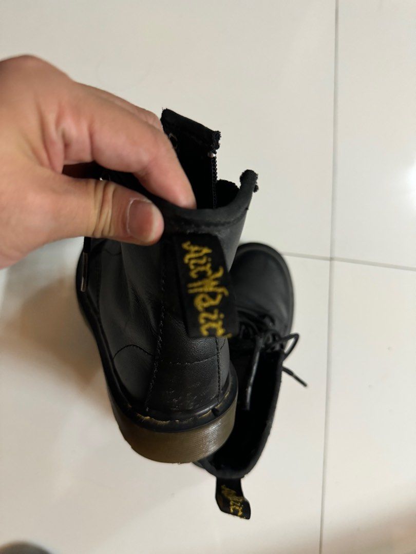 Dr. Martens, Women's Fashion, Footwear, Boots on Carousell