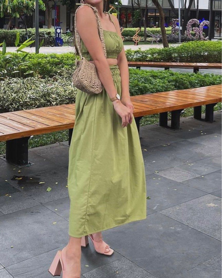 Green maxi skirt 48 clearance