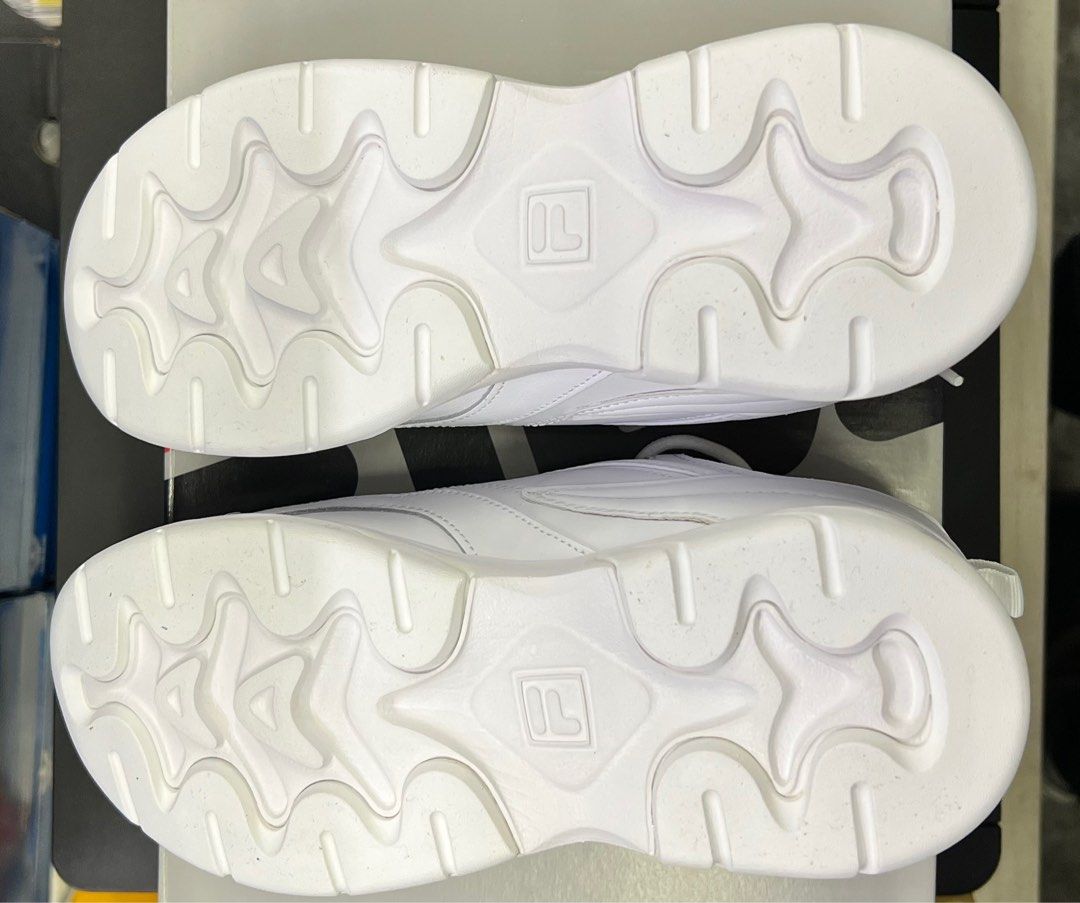 Fila Women s Disarray Sneaker Carousell