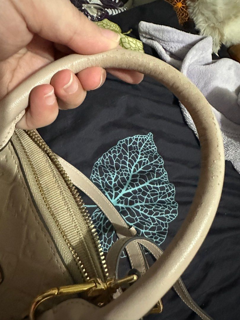Furla bag with sling (Category: Luxury Bags & Wallets) located in Quezon City. Submitted by cherry_hailey (Listing ID 1095773769, Image 2). Description: Pre loved Authentic Fantastica Dome with strap and dust bag.
