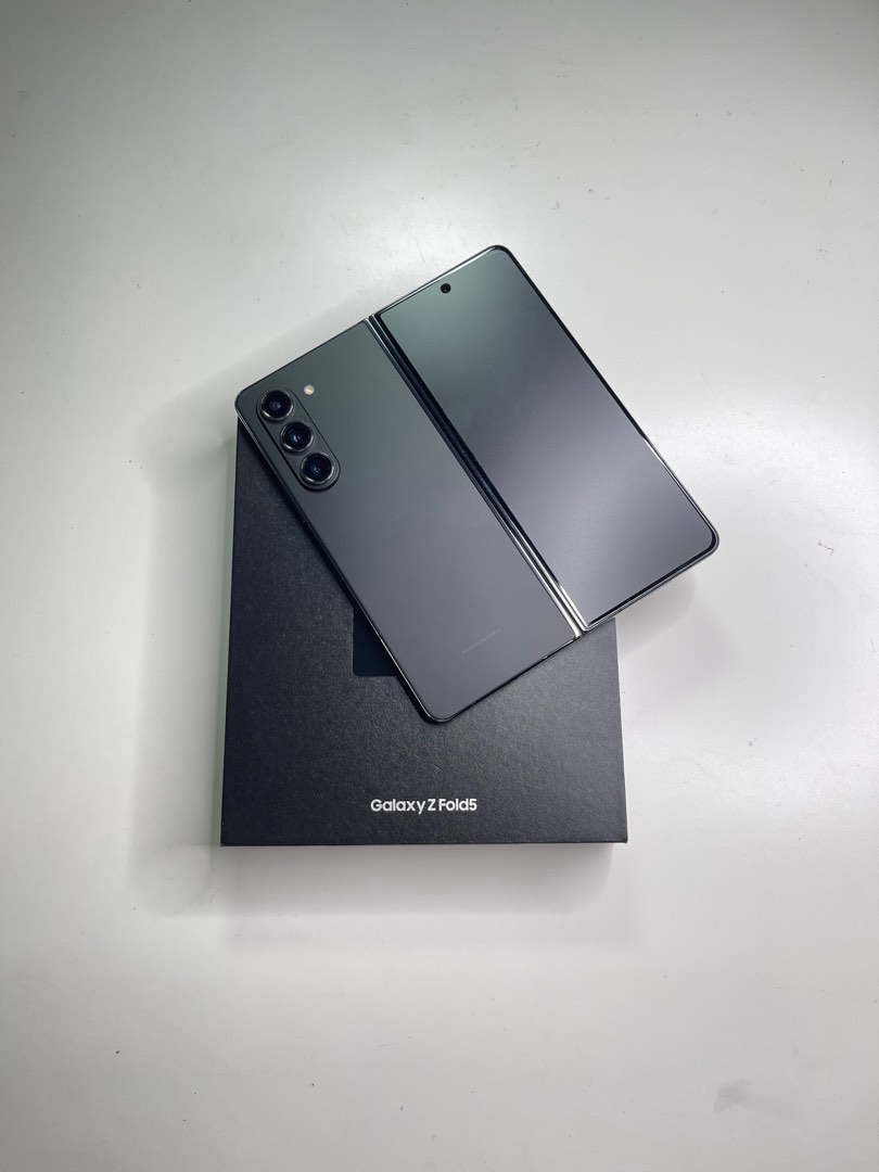 Samsung Galaxy Z Fold5 256GB Phantom Black