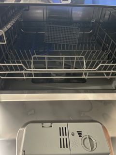 Good as new dishwasher bought the wrong model