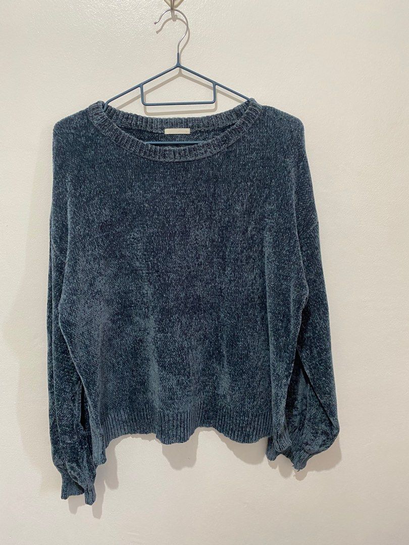 Green velvet sweater discount