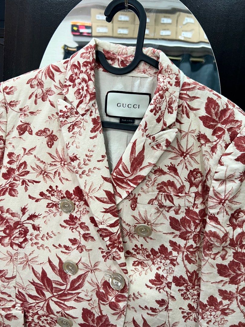 GUCCI BLAZER AND PANTS Luxury Apparel on Carousell