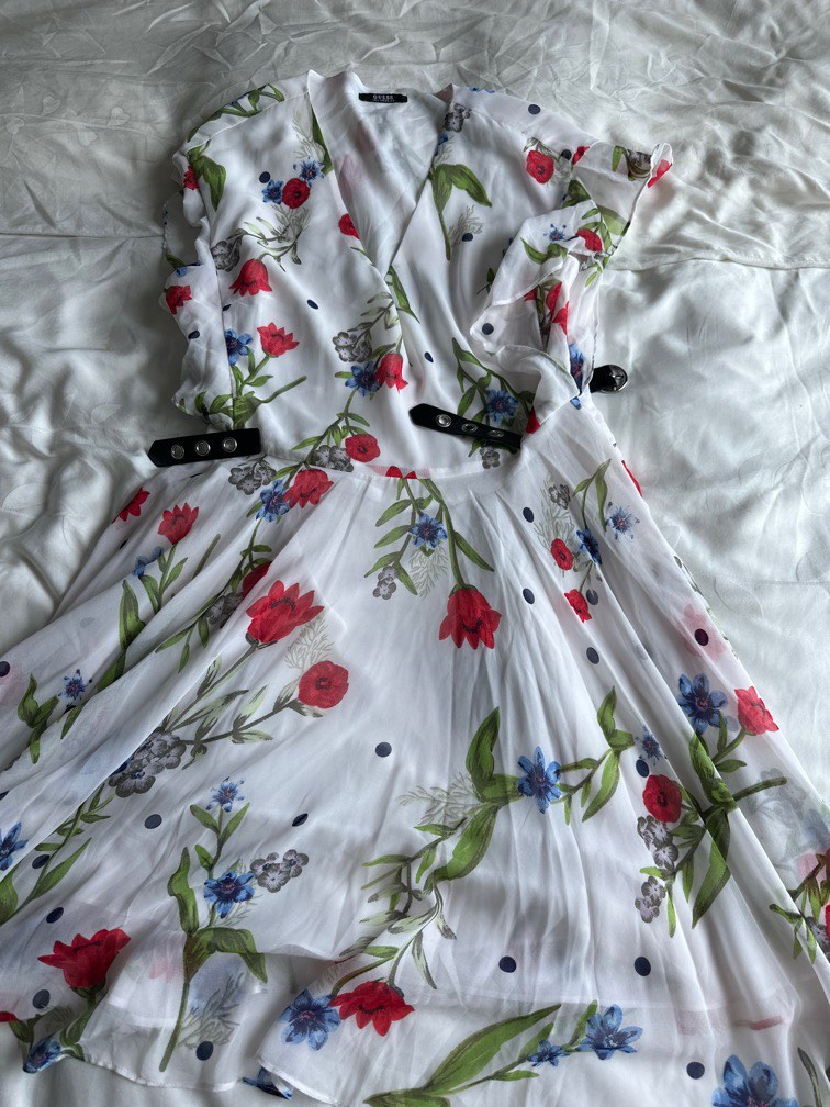 Guess floral dress Women s Fashion Dresses Sets Dresses on