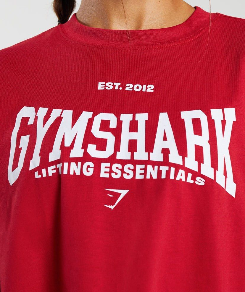 Gymshark lifting essentials oversized t-shirt in carmine red XS, Men's  Fashion, Activewear on Carousell