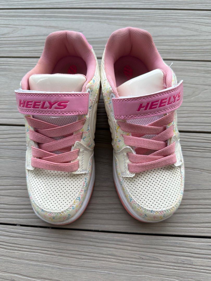 Girls heelys size 1 store