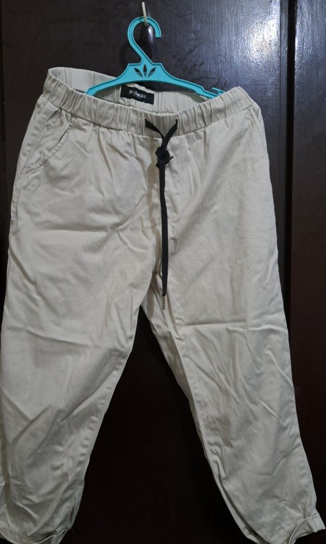 Khaki cream pants (Category: Other Bottoms) located in Caloocan City. Submitted by HoshiToSora (Listing ID 1277039139, Image 1). Description: great for summer casual size: 26-31 length: 34 rfs: does fit me.
