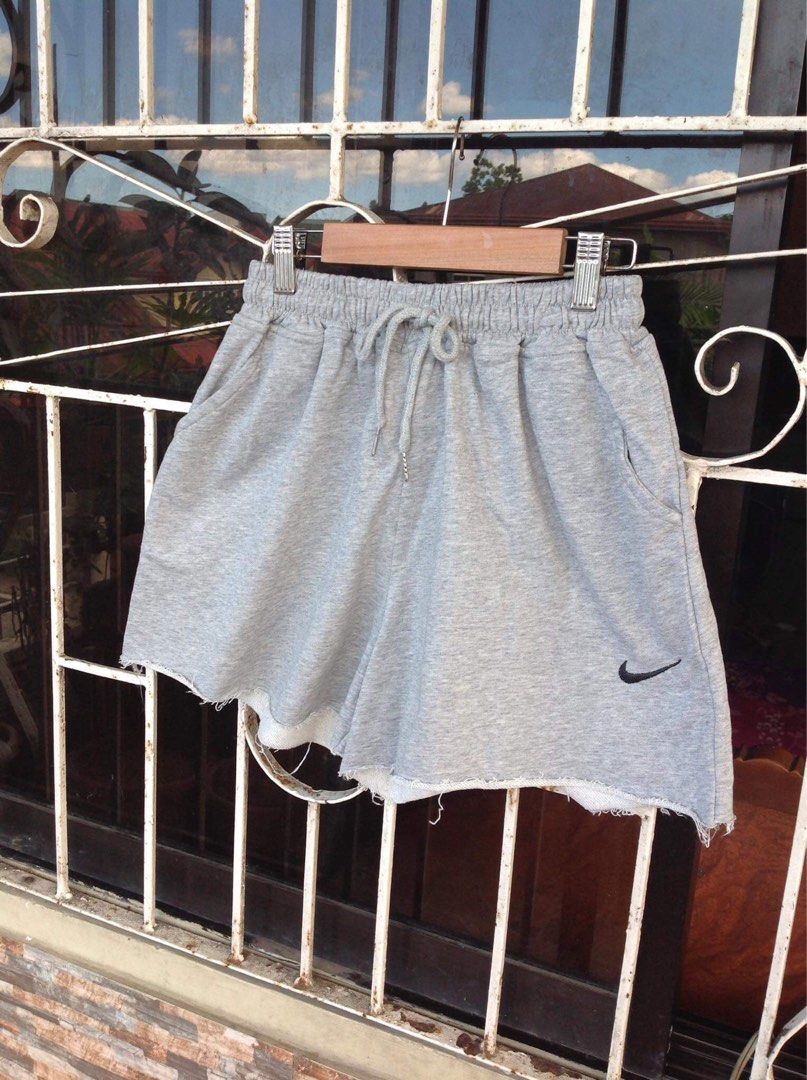 Korean Shorts, Women's Fashion, Bottoms, Shorts on Carousell