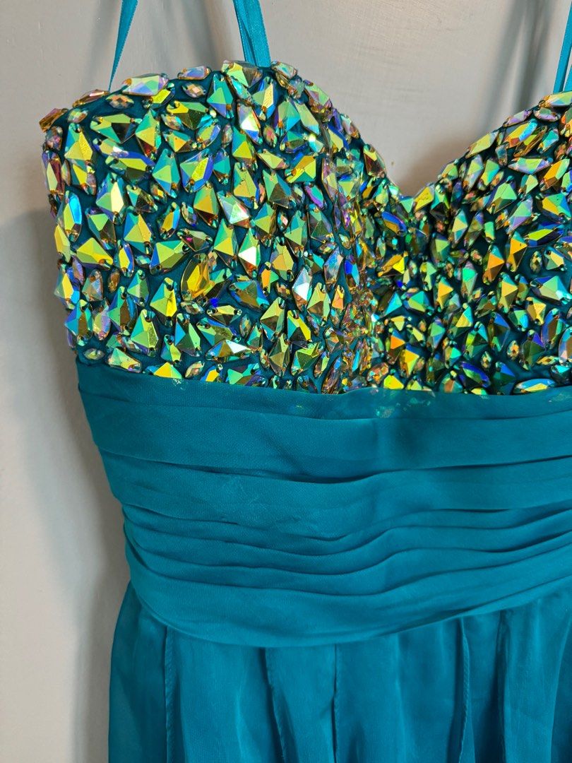 Turquoise and store gold outfits