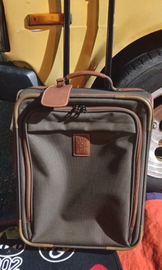 Longchamp sales boxford suitcase