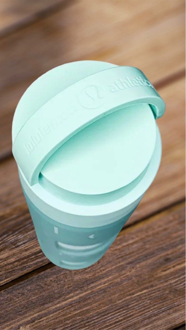 Lululemon Pure Focus Glass Waterbottle - Clear Mint - lulu fanatics