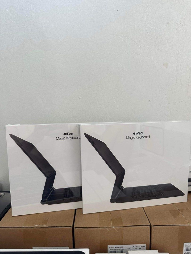 Magic Keyboard 11inch && 12.9inch (Category: Computer Keyboard) located in Quezon City. Submitted by madamsgadgetsshop (Listing ID 1276822107, Image 1). Description: -Original/Authentic 💯 -Never activate, never open -Brandnew and Sealed -1 year warranty -7 days replacement We offer: *Meet Ups *LBC COD/COP *Same day Delivery Via Personal Rider *Via Other Courier (We deliver Nationwide) DTI REGISTERED💯 Mode of Payment: ✅Cash ✅Bank Transfer ✅GCash