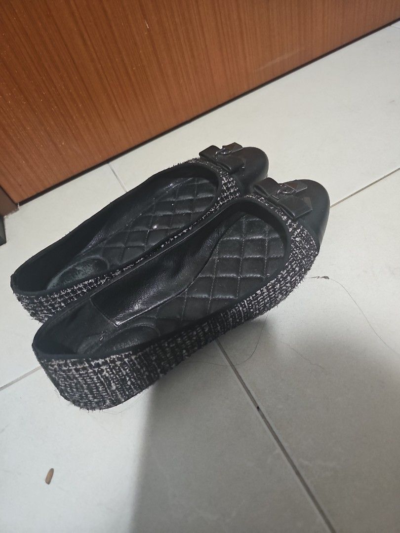 Rampage black flats top